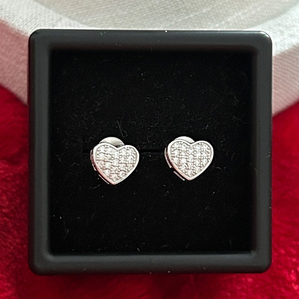 Luxury Moissanite‎ Diamond Heart Stud Earrings